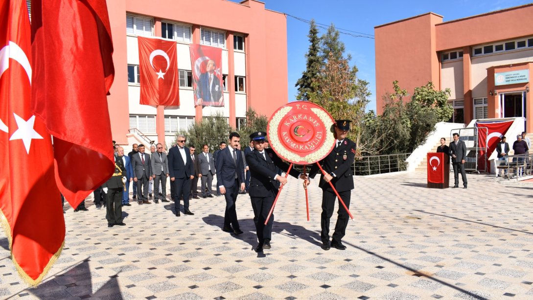 29 Ekim Cumhuriyet Bayramı Dolayısı İle Çelenk Sunma Töreni yapıldı.